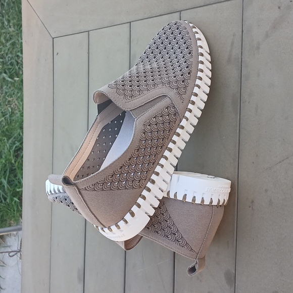 Ilse Jacobsen Tulip Perforated Sneakers - Picture 12 of 12